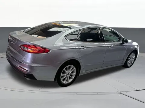 More photos of 2020 Ford Fusion SE at Jim Norton T-Town Chevrolet, OK