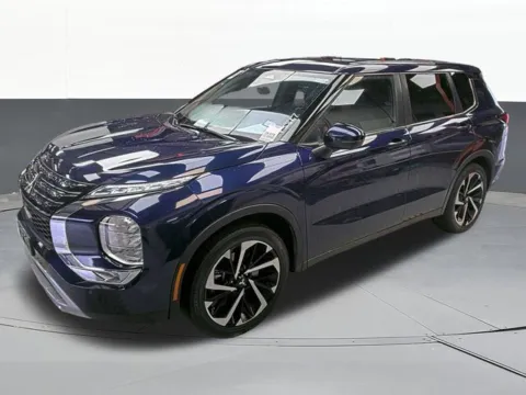 Photos of 2022 Mitsubishi Outlander SE for sale in Tulsa, OK at Jim Norton T-Town Chevrolet