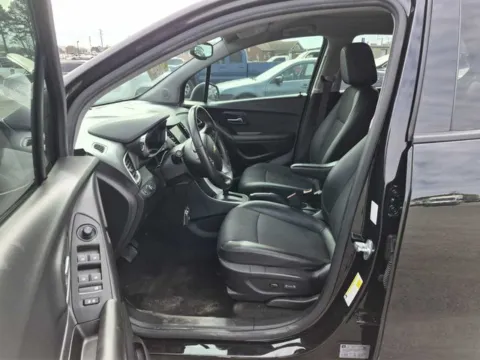 More photos of 2022 Chevrolet Trax LT at Jim Norton T-Town Chevrolet, OK