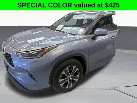 Photos of 2021 Toyota Highlander XLE for sale in Tulsa, OK at Jim Norton T-Town Chevrolet