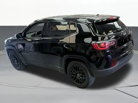 More photos of 2018 Jeep Compass Sport at Jim Norton T-Town Chevrolet, OK