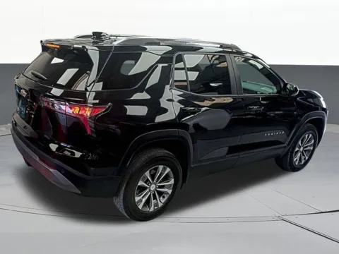 More photos of 2025 Chevrolet Equinox LT at Jim Norton T-Town Chevrolet, OK