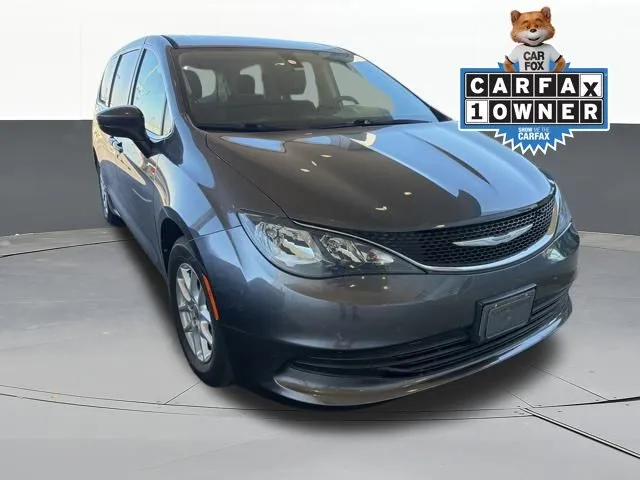 Gray 2017 Chrysler Pacifica Touring for sale in Tulsa, OK