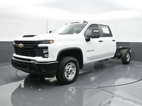 More photos of 2024 Chevrolet Silverado 2500HD Work Truck at Jim Norton T-Town Chevrolet, OK