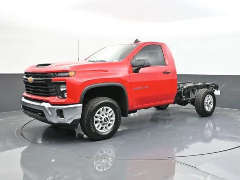 More photos of 2025 Chevrolet Silverado 2500HD Work Truck at Jim Norton T-Town Chevrolet, OK