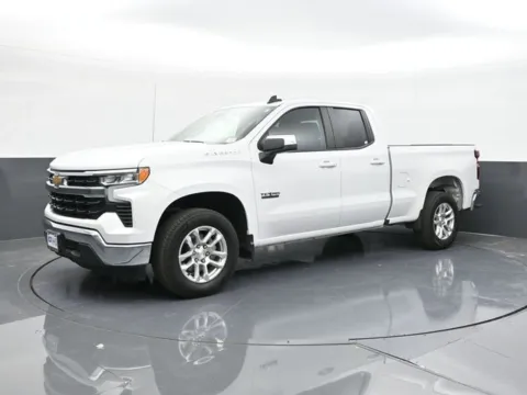 More photos of 2023 Chevrolet Silverado 1500 LT at Jim Norton T-Town Chevrolet, OK