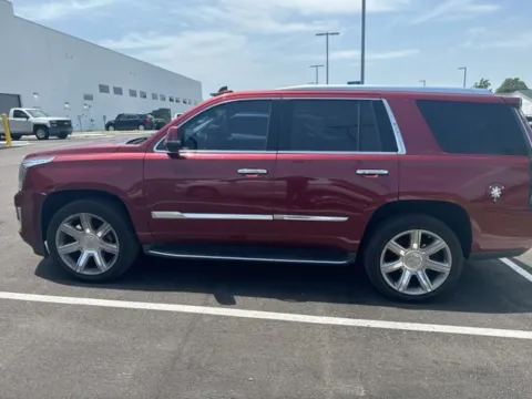 More photos of 2017 Cadillac Escalade Premium Luxury at Jim Norton T-Town Chevrolet, OK