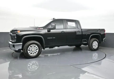 More photos of 2025 Chevrolet Silverado 2500HD LT at Jim Norton T-Town Chevrolet, OK