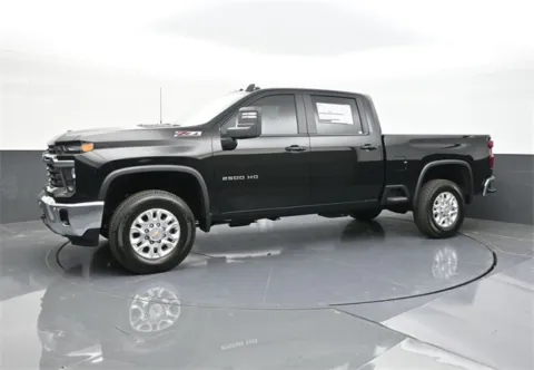 More photos of 2025 Chevrolet Silverado 2500HD LT at Jim Norton T-Town Chevrolet, OK