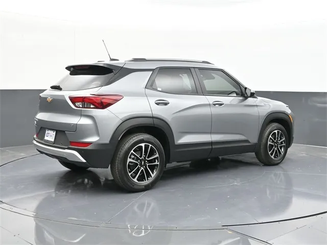 2026 Chevrolet Trailblazer LT photo 4
