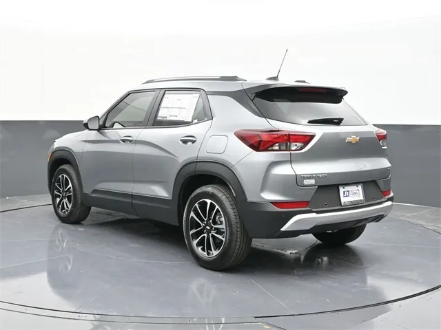 2026 Chevrolet Trailblazer LT photo 3