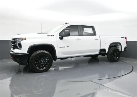 More photos of 2025 Chevrolet Silverado 2500HD LT at Jim Norton T-Town Chevrolet, OK