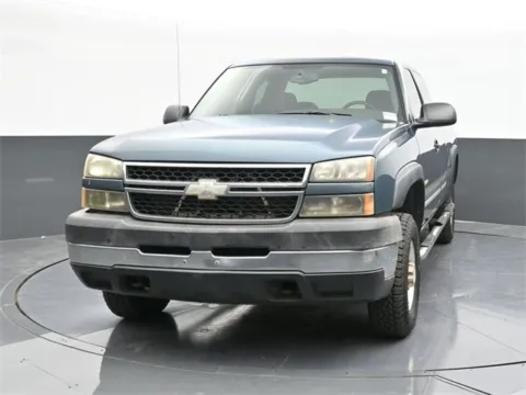 Photos of 2006 Chevrolet Silverado 2500HD LT for sale in Tulsa, OK at Jim Norton T-Town Chevrolet
