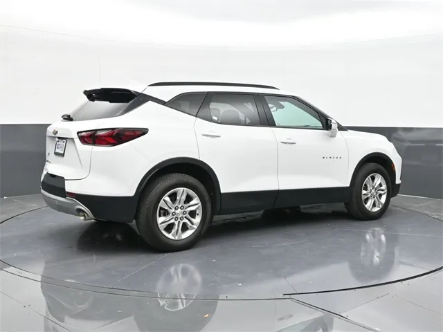 2022 Chevrolet Blazer 2LT photo 3