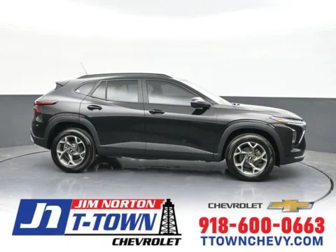 Black 2025 Chevrolet Trax LT for sale in Tulsa, OK