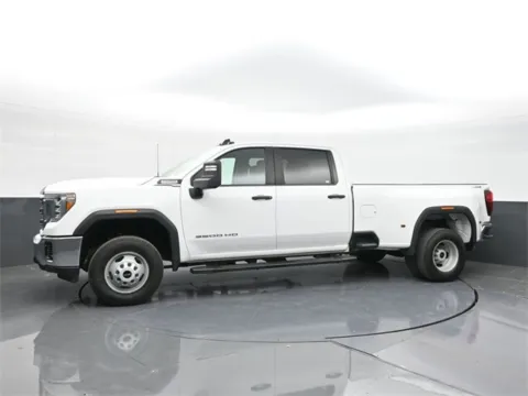 More photos of 2022 GMC Sierra 3500HD Pro at Jim Norton T-Town Chevrolet, OK