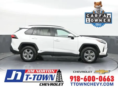 White 2022 Toyota RAV4 Hybrid XLE for sale in Tulsa, OK