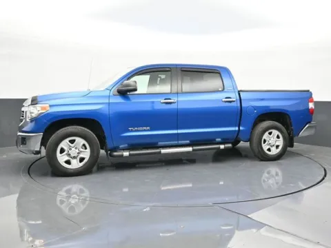 More photos of 2017 Toyota Tundra SR5 at Jim Norton T-Town Chevrolet, OK
