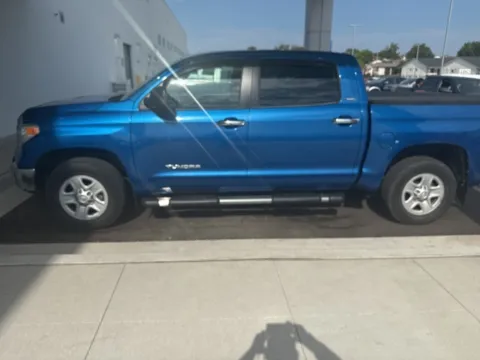 More photos of 2017 Toyota Tundra SR5 at Jim Norton T-Town Chevrolet, OK