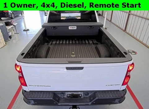 More photos of 2024 Chevrolet Silverado 2500HD Custom at Jim Norton T-Town Chevrolet, OK