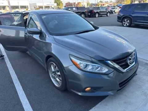 Gray 2017 Nissan Altima 2.5 SV for sale in Tulsa, OK
