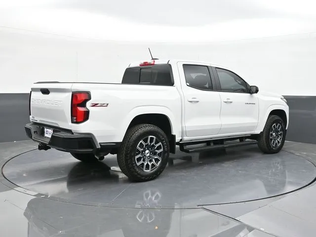 2025 Chevrolet Colorado Z71 photo 4