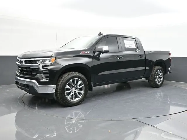 2026 Chevrolet Silverado 1500 LT photo 2