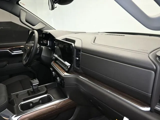 2026 Chevrolet Silverado 1500 LT photo 49