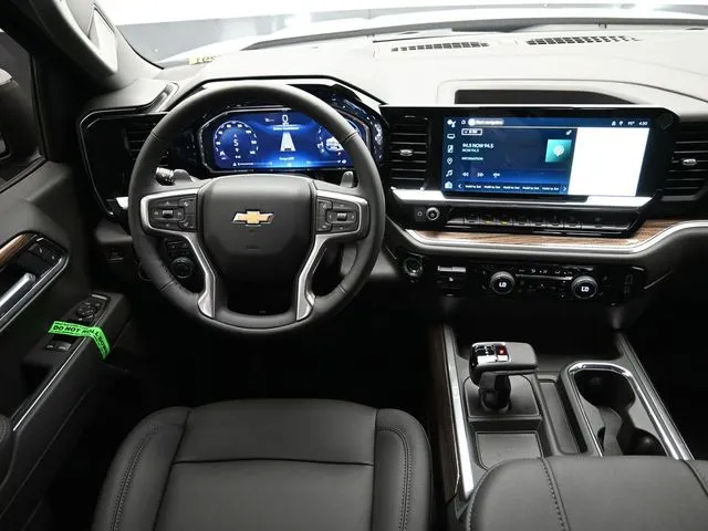 2026 Chevrolet Silverado 1500 LT photo 7