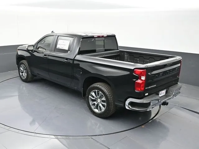2026 Chevrolet Silverado 1500 LT photo 17