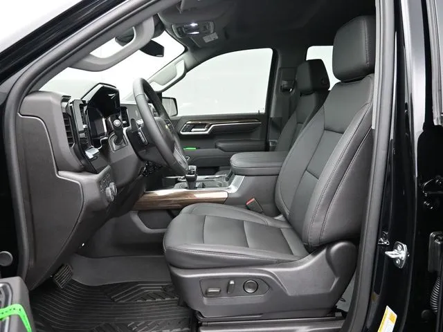 2026 Chevrolet Silverado 1500 LT photo 11