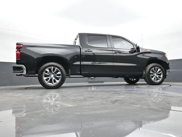 2026 Chevrolet Silverado 1500 LT photo 14