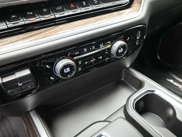 2026 Chevrolet Silverado 1500 LT photo 28