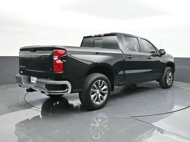 2026 Chevrolet Silverado 1500 LT photo 4