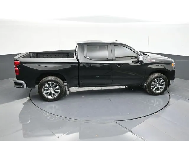 2026 Chevrolet Silverado 1500 LT photo 18