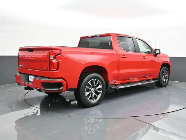 2022 Chevrolet Silverado 1500 RST photo 4