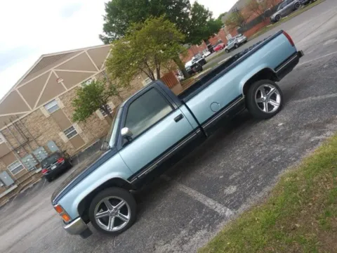 More photos of 1989 Chevrolet C/K 1500 at Jim Norton T-Town Chevrolet, OK