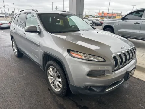 Silver 2017 Jeep Cherokee Limited for sale in Tulsa, OK