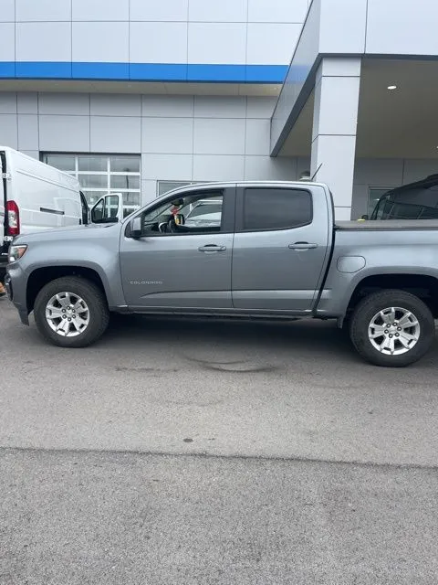 2022 Chevrolet Colorado LT photo 3