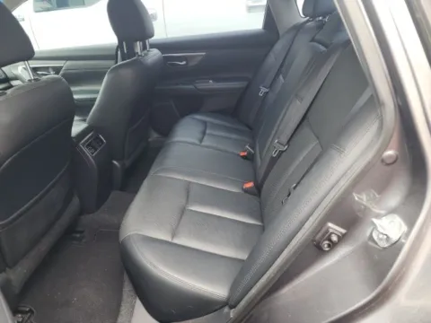More photos of 2014 Nissan Altima 2.5 SL at Jim Norton T-Town Chevrolet, OK
