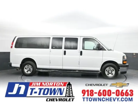 White 2020 Chevrolet Express 3500 LT for sale in Tulsa, OK