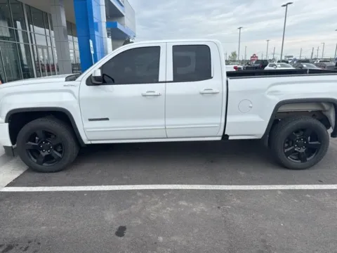 More photos of 2017 GMC Sierra 1500 at Jim Norton T-Town Chevrolet, OK
