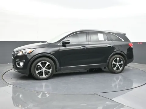 More photos of 2016 Kia Sorento EX at Jim Norton T-Town Chevrolet, OK