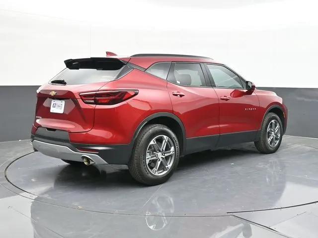2024 Chevrolet Blazer 2LT photo 3