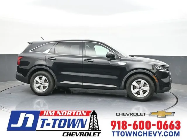 Black 2021 Kia Sorento LX for sale in Tulsa, OK
