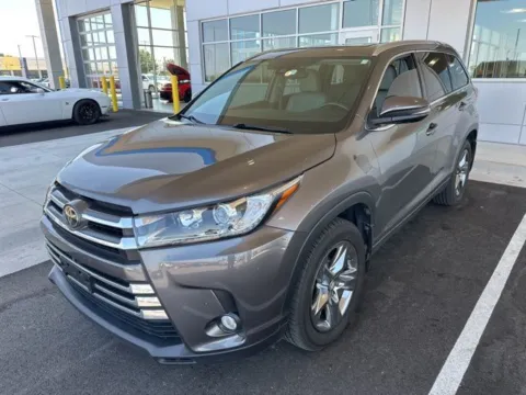 Another view of 2018 Toyota Highlander Limited Platinum for sale in Tulsa, OK at Jim Norton T-Town Chevrolet