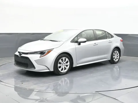 More photos of 2022 Toyota Corolla LE at Jim Norton T-Town Chevrolet, OK