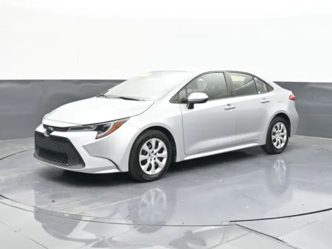 More photos of 2022 Toyota Corolla LE at Jim Norton T-Town Chevrolet, OK