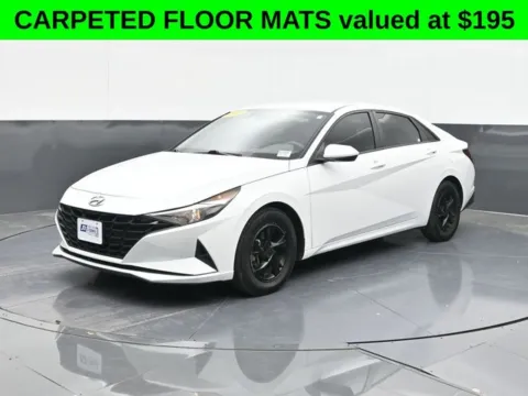 More photos of 2022 Hyundai Elantra SE at Jim Norton T-Town Chevrolet, OK