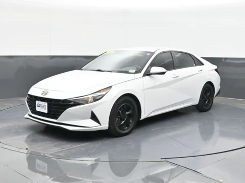Another view of 2022 Hyundai Elantra SE for sale in Tulsa, OK at Jim Norton T-Town Chevrolet